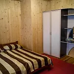 Pid Lisom 3* Skhidnytsia