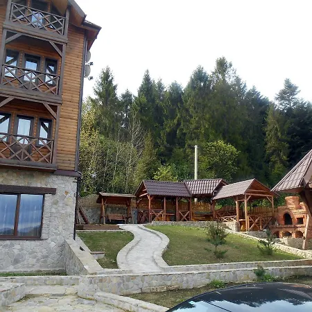 Hotel Pid Lisom Skhidnytsia