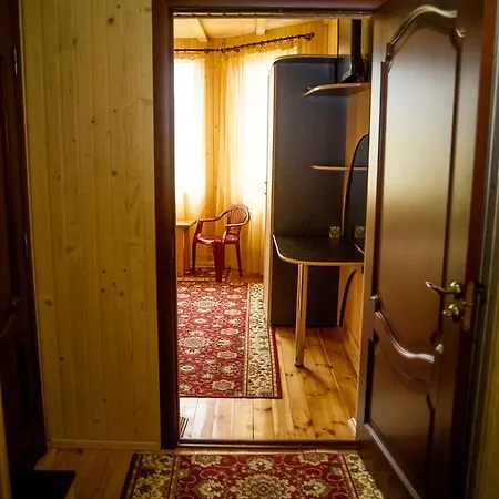 Pid Lisom Skhidnytsia