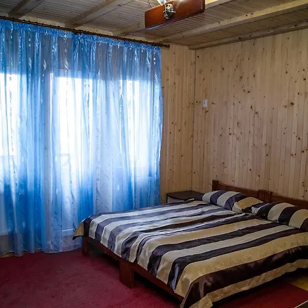 Pid Lisom Skhidnytsia