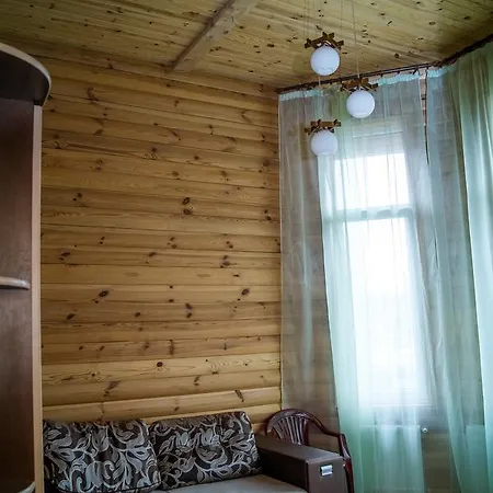 Hotel Pid Lisom Skhidnytsia