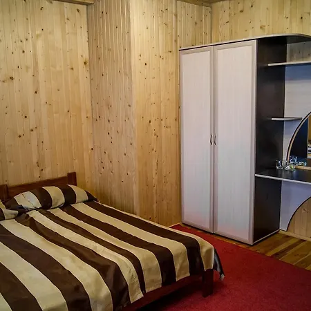 Pid Lisom 3* Skhidnytsia